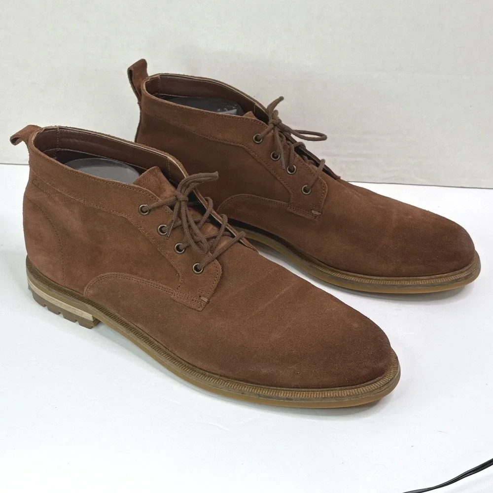 Clarks Brown Suede Lace Up Chukka Desert Boots Mens 11.5 Rugged Classic Academia